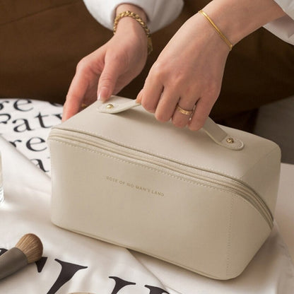 Luxury cosmetic bag | Practical toiletry bag for traveling